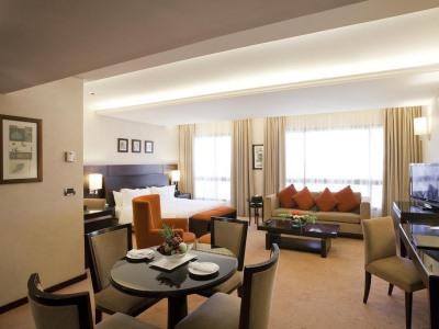 Hotel Ramada Plaza By Wyndham Raouche Beirut