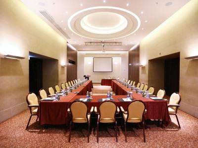 Hotel Ramada Plaza By Wyndham Raouche 5*