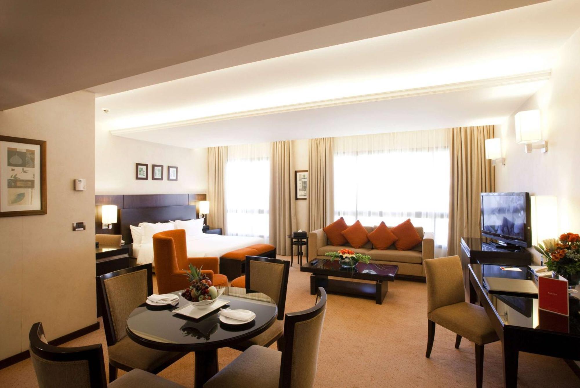 Ramada Plaza By Wyndham Raouche Hotel Beirut