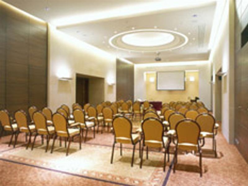 Hotel Ramada Plaza By Wyndham Raouche