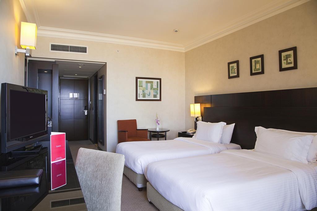 Ramada Plaza By Wyndham Raouche Hotel