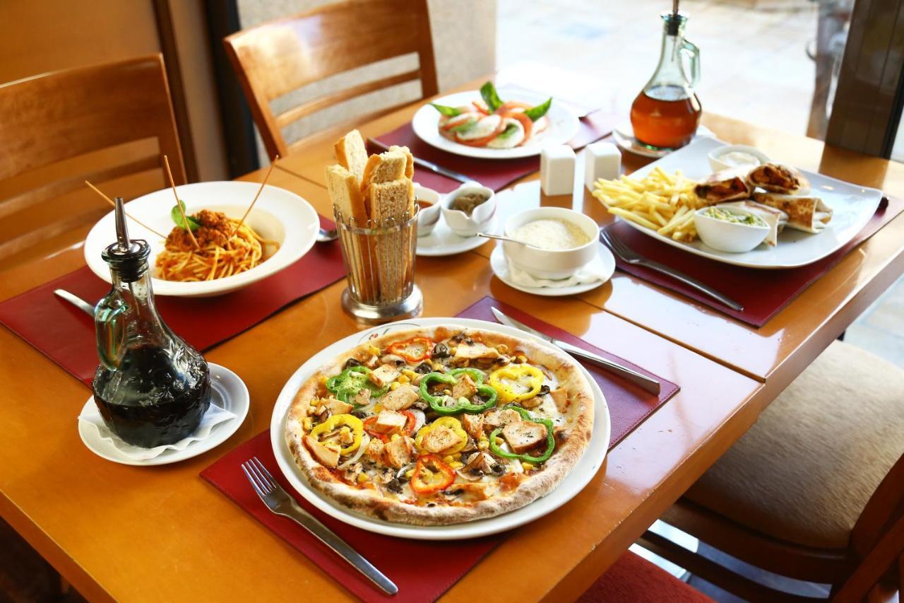 Ramada Plaza By Wyndham Raouche 5* Beirut